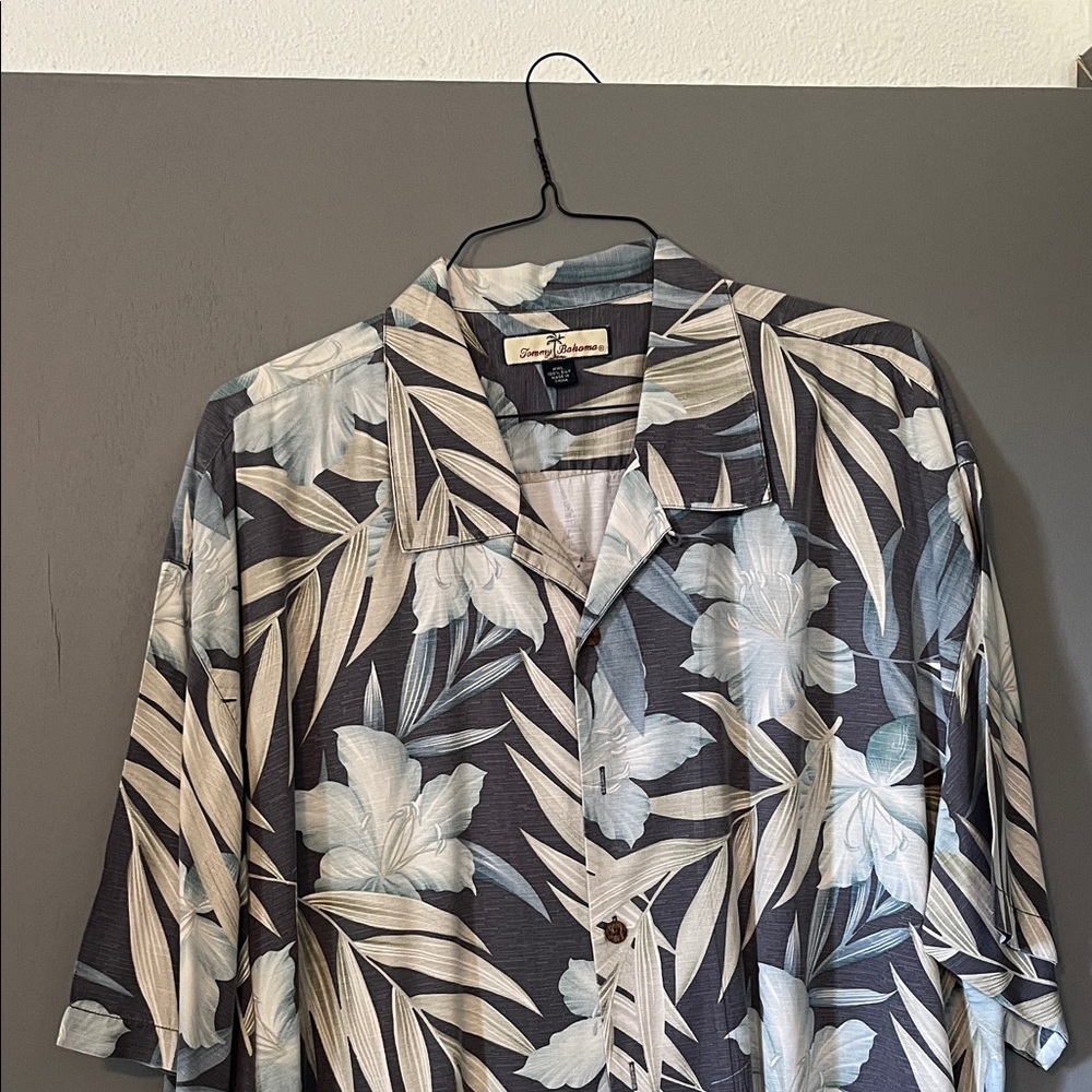 Tommy Bahama Blue and Cream Leaf Print Shirt
